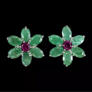 Authentic Certified Colombian Emerald Sterling Silver Stud Style earrings